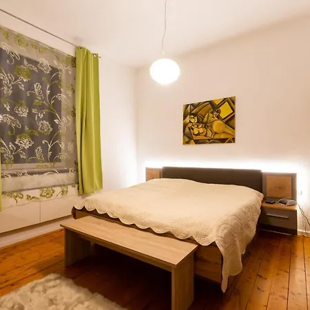 Homestay Zv2001 Private & - Agency *