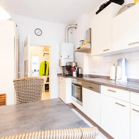 Zv2001 Private & - Agency Homestay Hannover